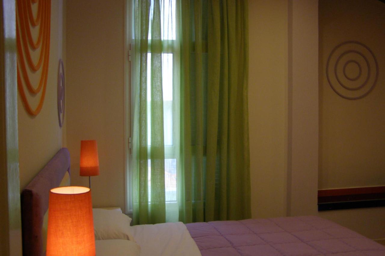Room "Frog" In A Neoclasical House Костур Екстериор снимка